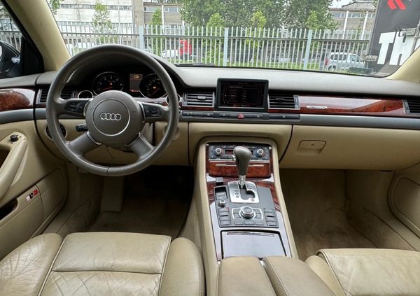 Audi A8 cena 23800 przebieg: 306000, rok produkcji 2005 z Warszawa małe 137